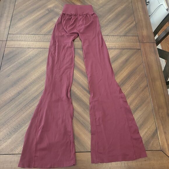 Free People Good Karma Flares Maroon XS/S - Picture 7 of 7
